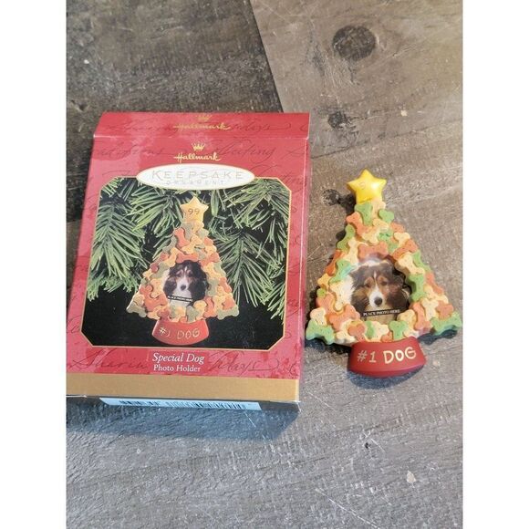 Hallmark 1999 special dog ornament Xmas decor - Picture 1 of 4